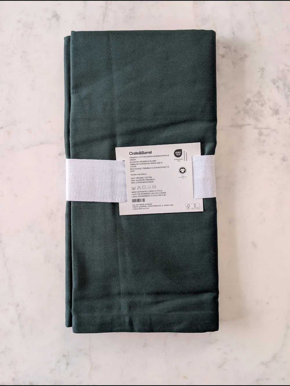 Crate&Barrel Aspen 90
